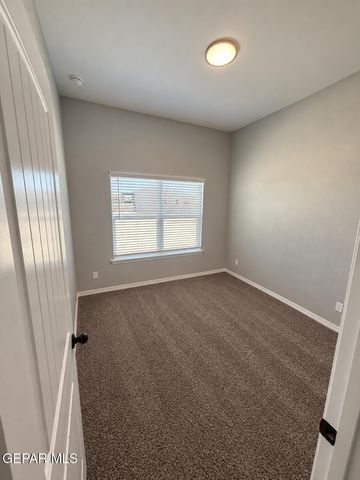7421 RIO RIMAC Drive, El Paso, TX 79934