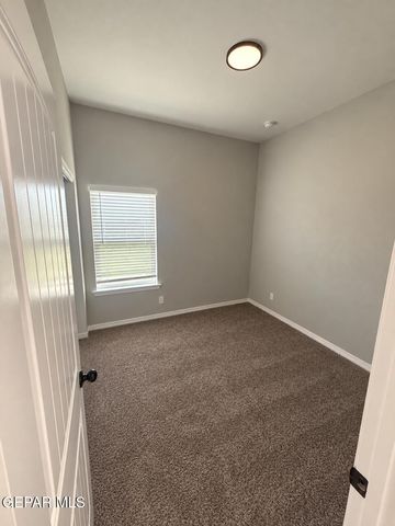 7421 RIO RIMAC Drive, El Paso, TX 79934