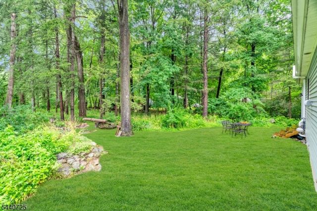 517 Townsbury Rd, Liberty Twp., NJ 07838