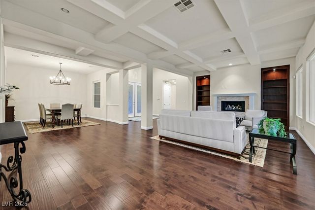 12007 OAKLAND HILLS Drive, Las Vegas, NV 89141