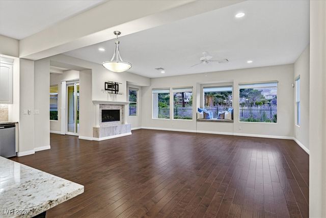 12007 OAKLAND HILLS Drive, Las Vegas, NV 89141