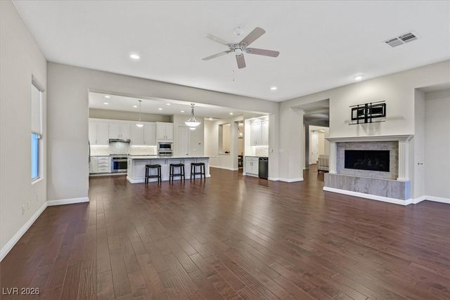 12007 OAKLAND HILLS Drive, Las Vegas, NV 89141