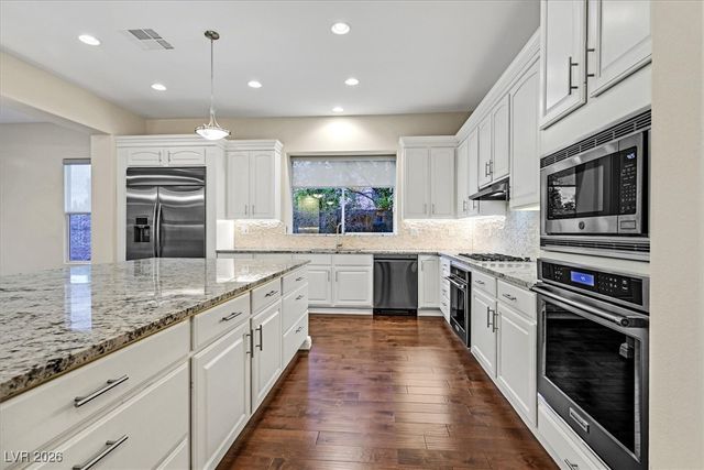 12007 OAKLAND HILLS Drive, Las Vegas, NV 89141