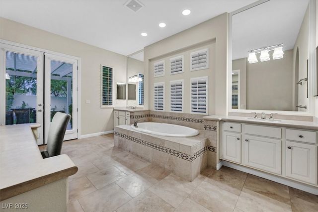 12007 OAKLAND HILLS Drive, Las Vegas, NV 89141