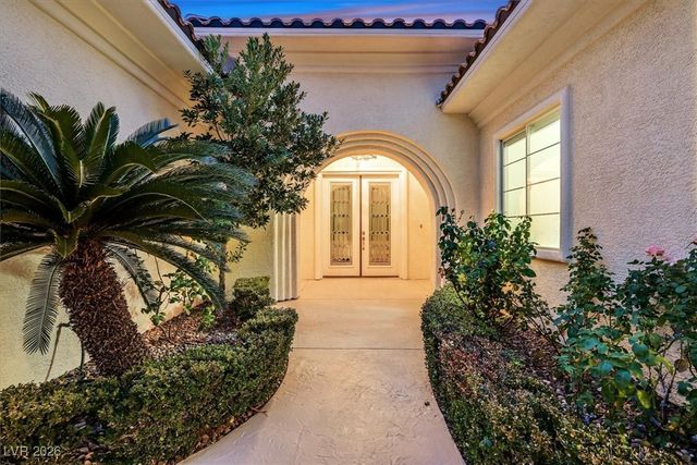 12007 OAKLAND HILLS Drive, Las Vegas, NV 89141