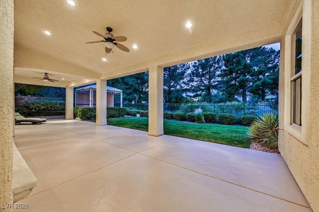 12007 OAKLAND HILLS Drive, Las Vegas, NV 89141