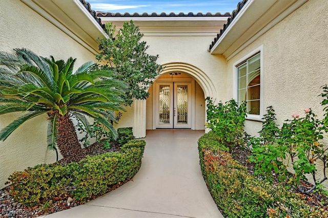 12007 OAKLAND HILLS Drive, Las Vegas, NV 89141