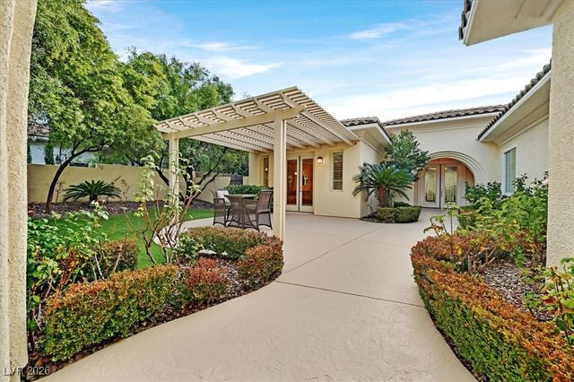 12007 OAKLAND HILLS Drive, Las Vegas, NV 89141