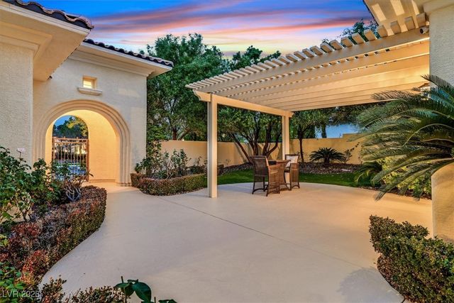 12007 OAKLAND HILLS Drive, Las Vegas, NV 89141