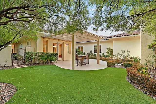 12007 OAKLAND HILLS Drive, Las Vegas, NV 89141