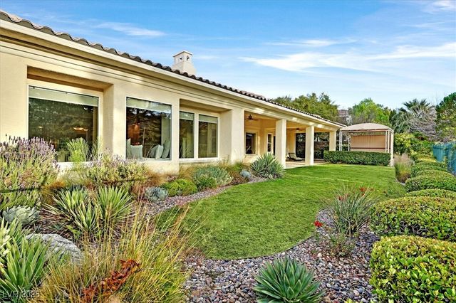 12007 OAKLAND HILLS Drive, Las Vegas, NV 89141