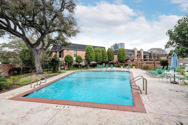 1601 S Shepherd Drive 224, Houston, TX 77019