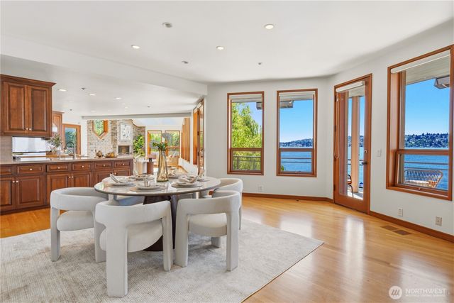 8279 W Mercer Way, Mercer Island, WA 98040