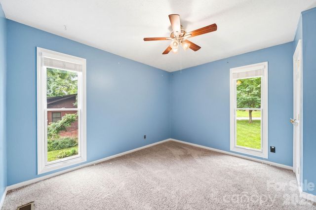 337 Woody Lane, Asheville, NC 28804