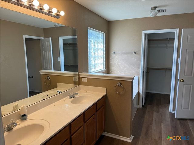 4402 Golden Gate Drive, Killeen, TX 76549