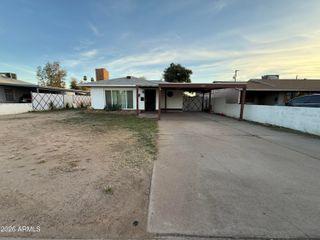 1829 W CAMPBELL Avenue, Phoenix, AZ 85015