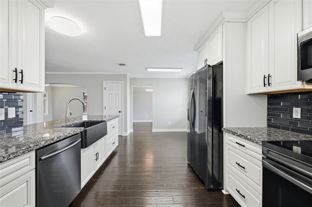 7218 Kransburg Ranch Drive, Cypress, TX 77433