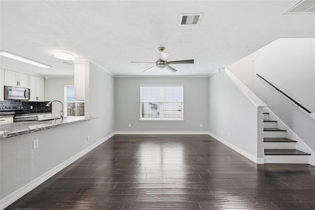 7218 Kransburg Ranch Drive, Cypress, TX 77433