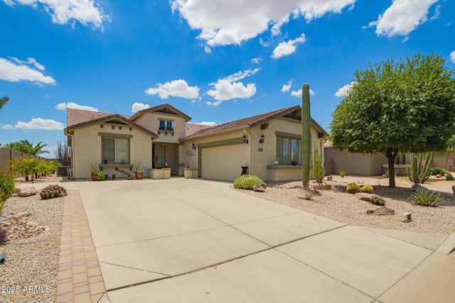 583 W BISMARK Street, San Tan Valley, AZ 85143