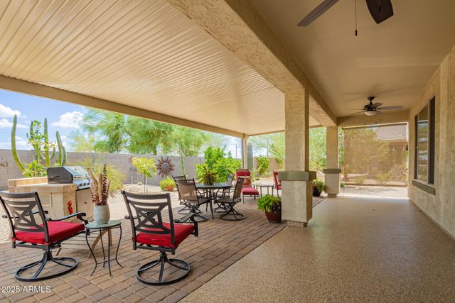 583 W BISMARK Street, San Tan Valley, AZ 85143