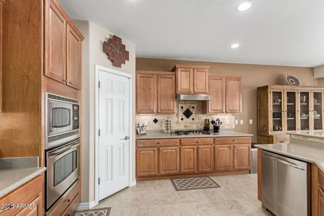 583 W BISMARK Street, San Tan Valley, AZ 85143