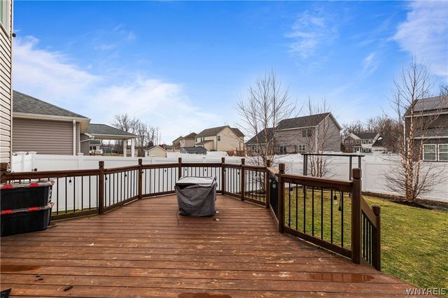 2360 Agassiz Drive, Hamburg, NY 14085