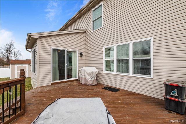 2360 Agassiz Drive, Hamburg, NY 14085