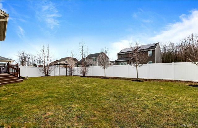 2360 Agassiz Drive, Hamburg, NY 14085