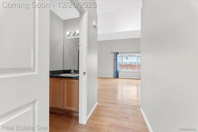 15405 Oakleigh, Southgate, MI 48195