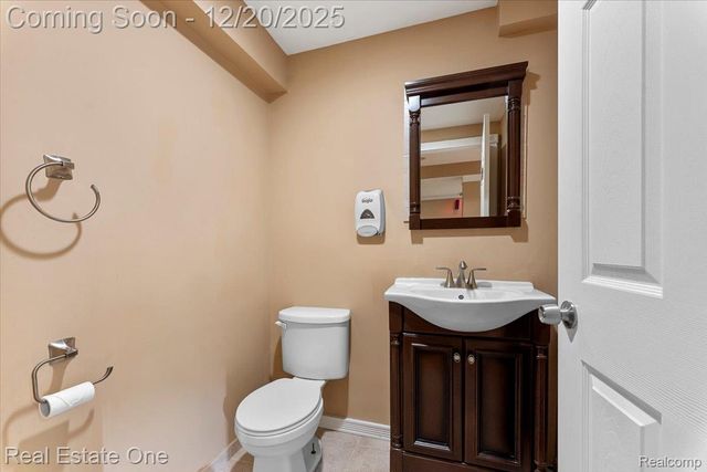 15405 Oakleigh, Southgate, MI 48195