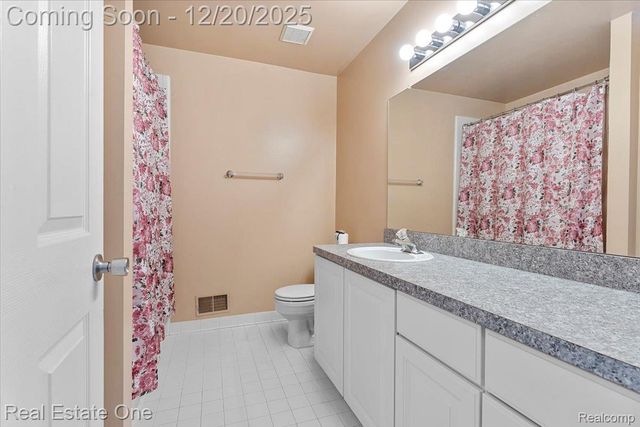 15405 Oakleigh, Southgate, MI 48195