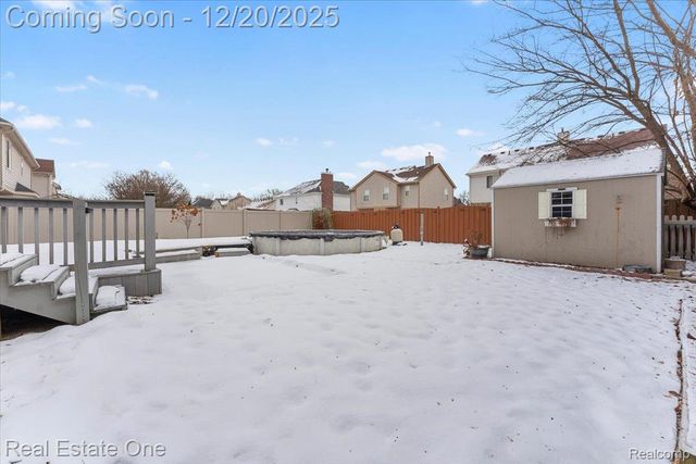 15405 Oakleigh, Southgate, MI 48195