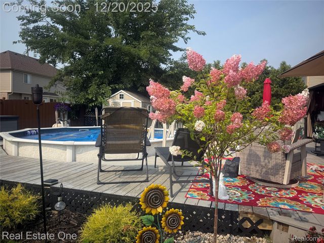 15405 Oakleigh, Southgate, MI 48195