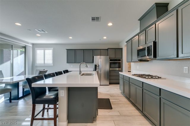 48 Verde Rosa Drive, Henderson, NV 89011