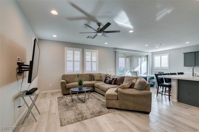 48 Verde Rosa Drive, Henderson, NV 89011