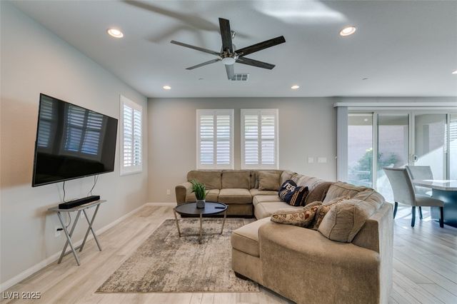 48 Verde Rosa Drive, Henderson, NV 89011