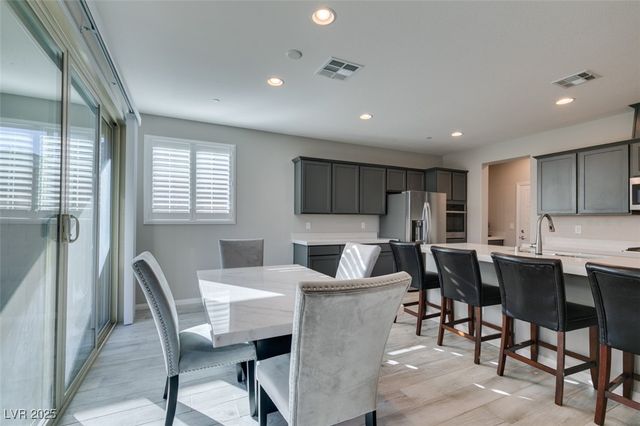 48 Verde Rosa Drive, Henderson, NV 89011