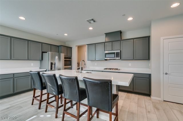 48 Verde Rosa Drive, Henderson, NV 89011