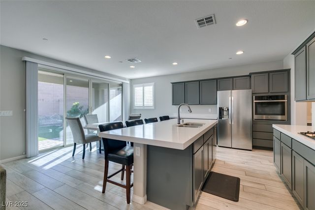 48 Verde Rosa Drive, Henderson, NV 89011