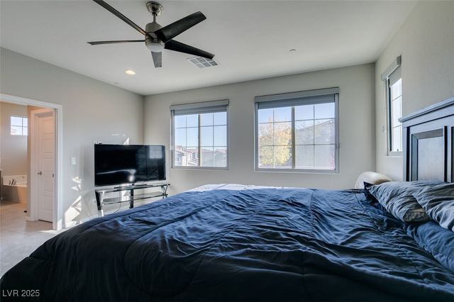 48 Verde Rosa Drive, Henderson, NV 89011