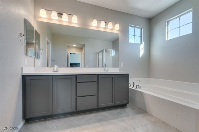 48 Verde Rosa Drive, Henderson, NV 89011