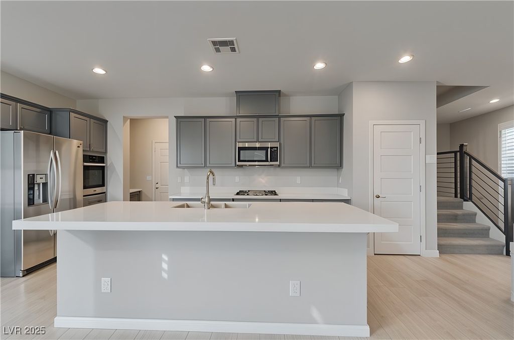 48 Verde Rosa Drive, Henderson, NV 89011