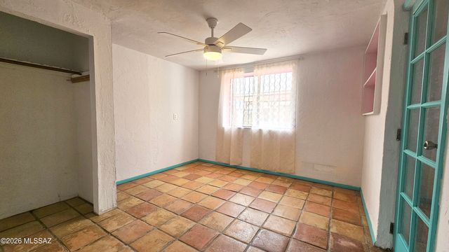 830 W Simmons Road, Tucson, AZ 85705