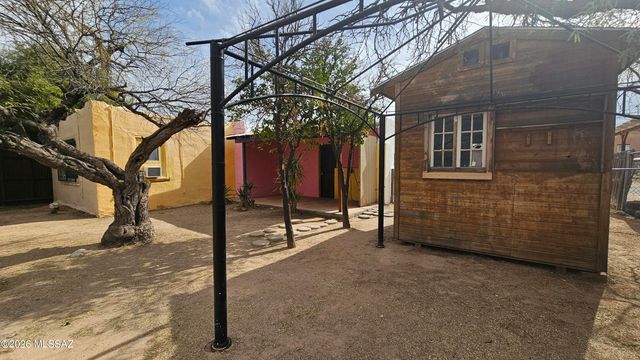 830 W Simmons Road, Tucson, AZ 85705