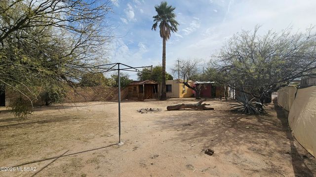 830 W Simmons Road, Tucson, AZ 85705