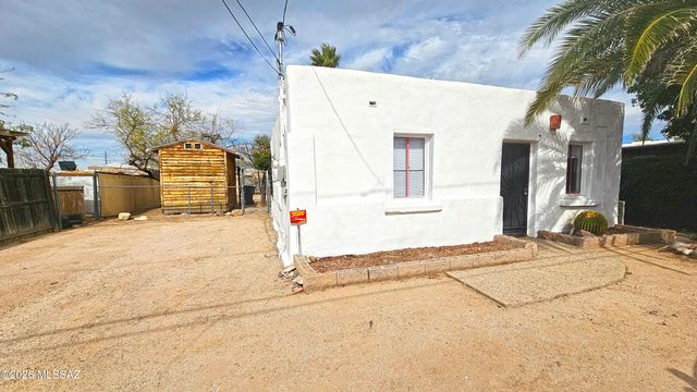 830 W Simmons Road, Tucson, AZ 85705