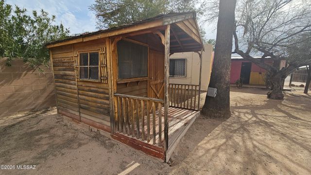 830 W Simmons Road, Tucson, AZ 85705