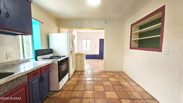 830 W Simmons Road, Tucson, AZ 85705