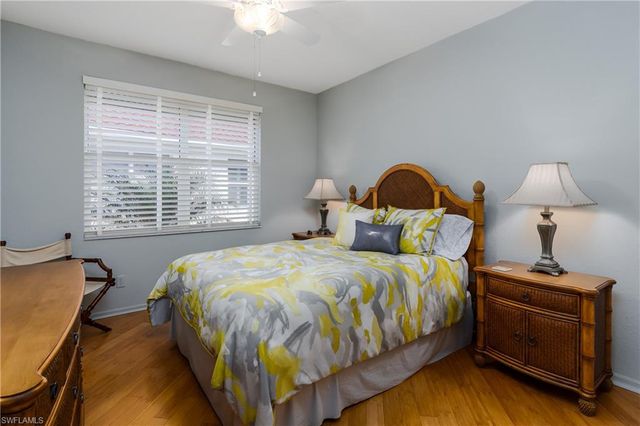 640 Lalique CIR 405, Naples, FL 34119