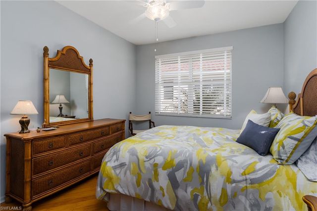 640 Lalique CIR 405, Naples, FL 34119